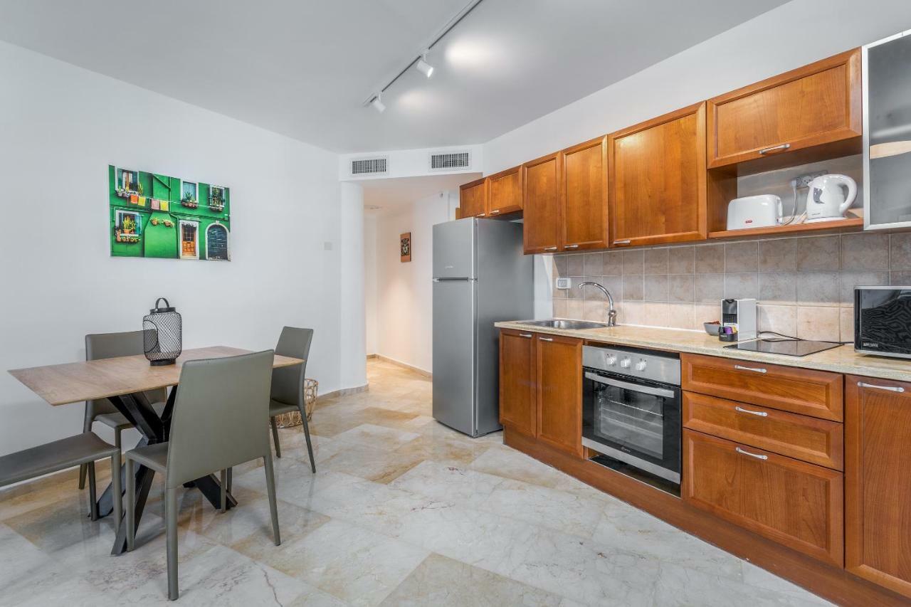 Dizengoff Square Superb 1 Bedroom With Balcony Tel Aviv Eksteriør billede